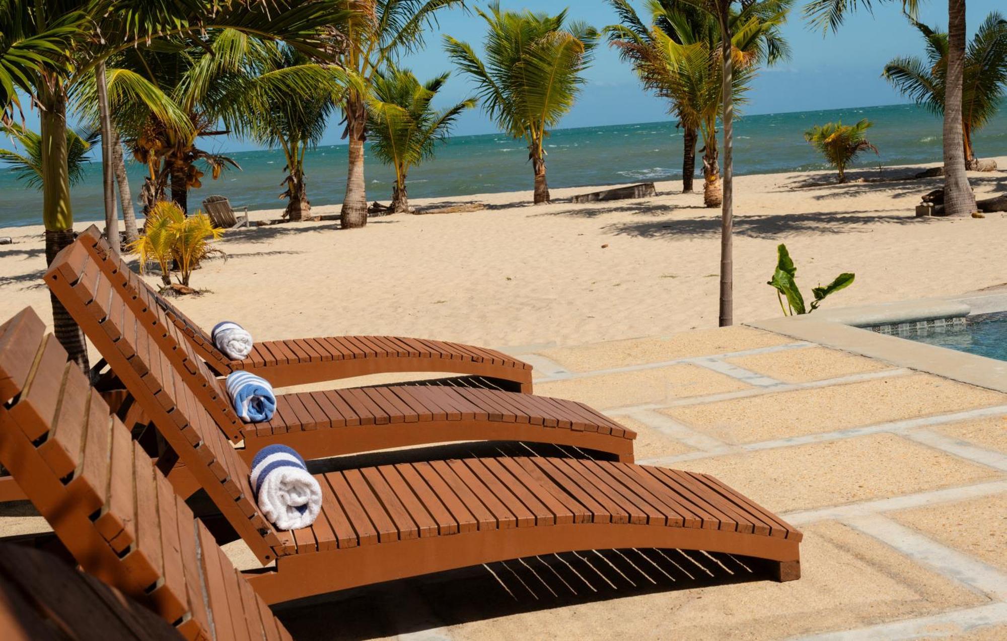 Sandy Feet Beach Resort Placencia Exterior foto