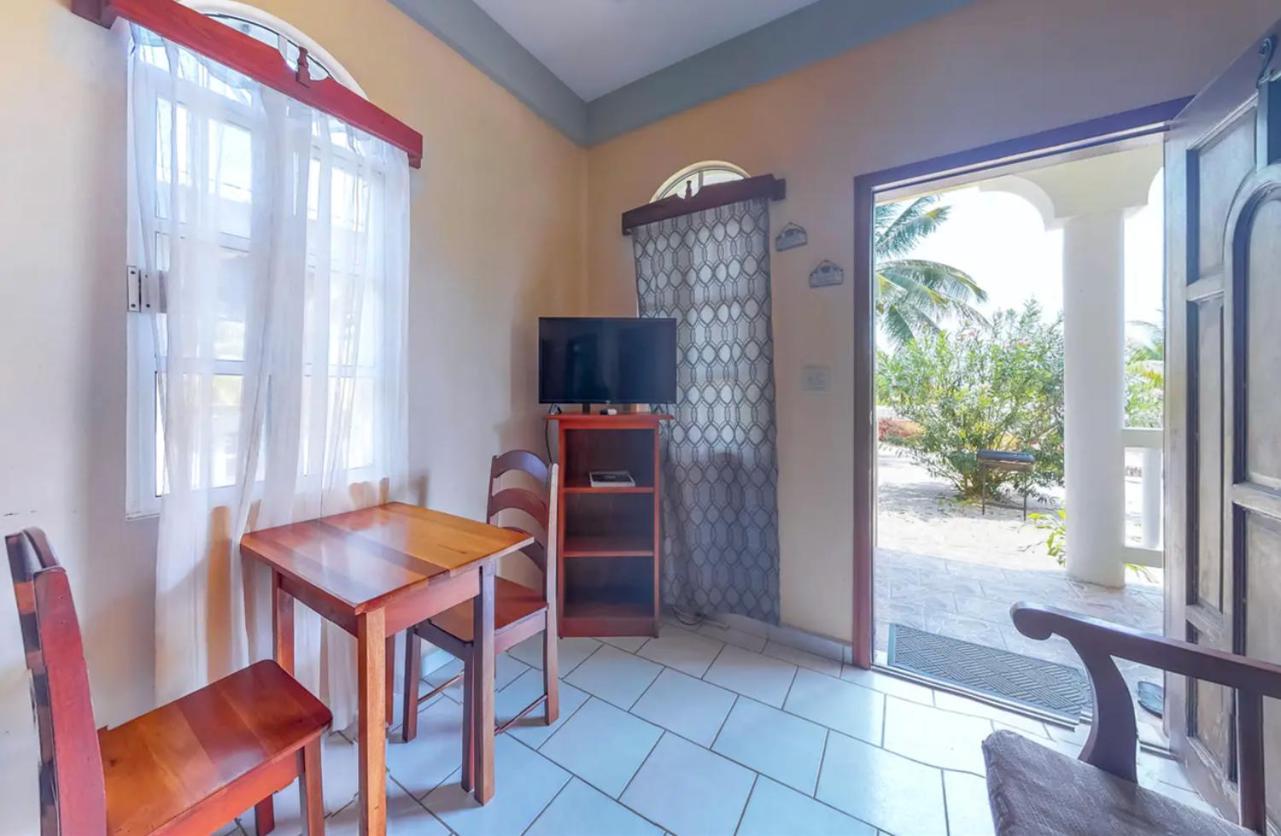 Sandy Feet Beach Resort Placencia Exterior foto